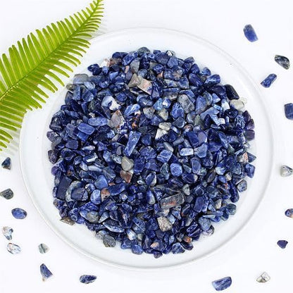 YATOJUZI Blue Sodalite Aquarium Gravel Rocks Bulk Wholesale Tumbled Crystals Stones Chips Crushed Reiki Energy Balancing Gemstones for Planters Vase Filler Fountain Fish Tank Potted Decor 0.44LB