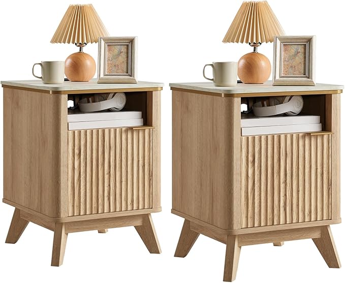 QUW Fluted Nightstands Set of 2 with Charging Station, 18" Modern Side Table, Wooden Bedside Table with Faux Marble Top, Open Storage, Cabinet, End Table for Bedroom, Living Room, Natural Oak