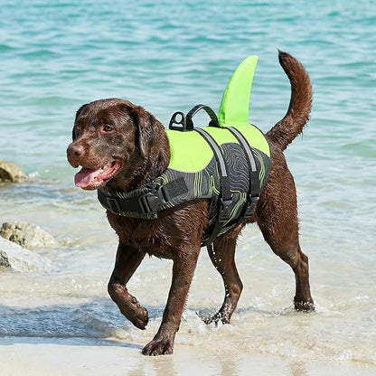 Shark Dog Life Vest for Swimming, Pet Life Vests for Boating, High Buoyant DogLife Jacket, Ripstop High Flotation Swimsui for Small, Medium, Large Dogs (Greenblack,M)